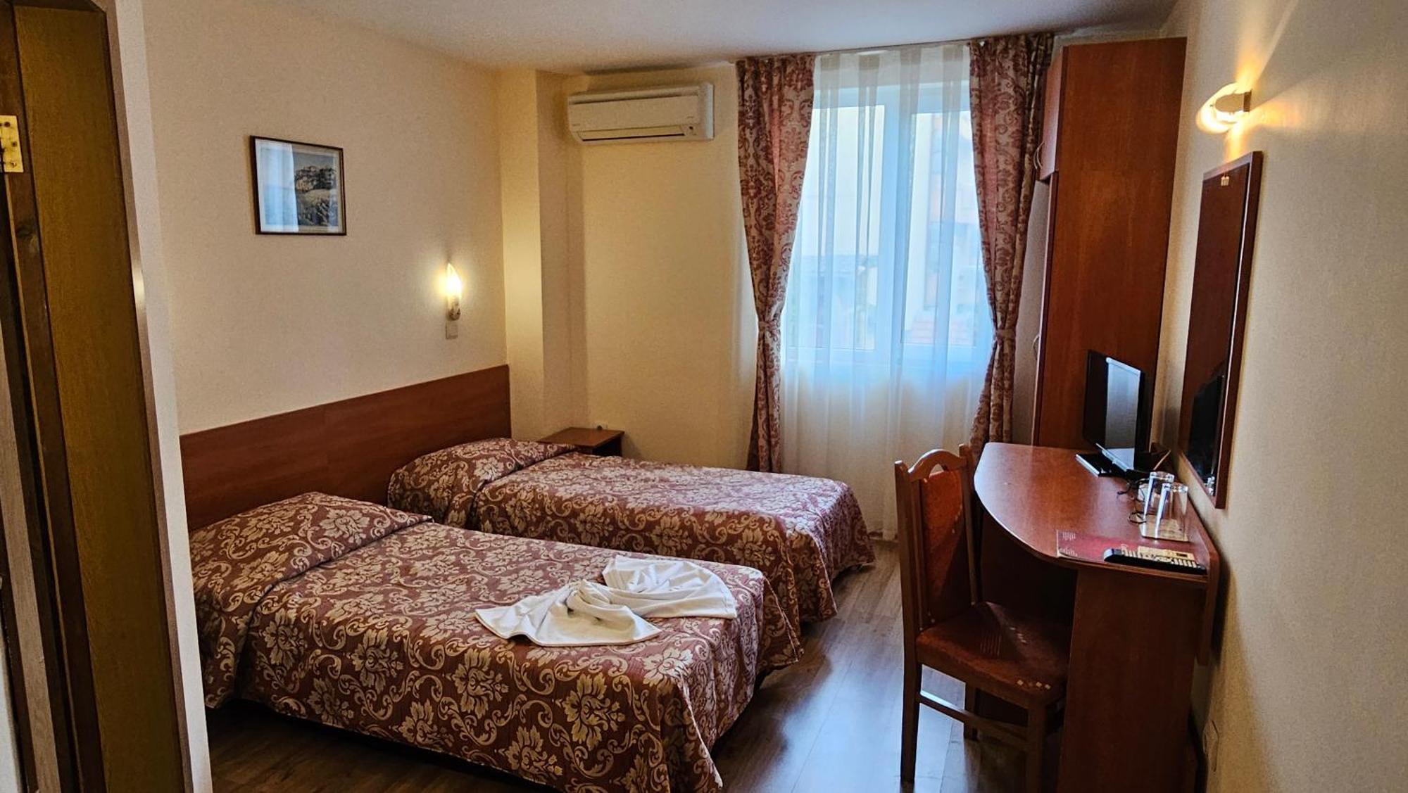 Caprice Family Hotel Várna Kültér fotó