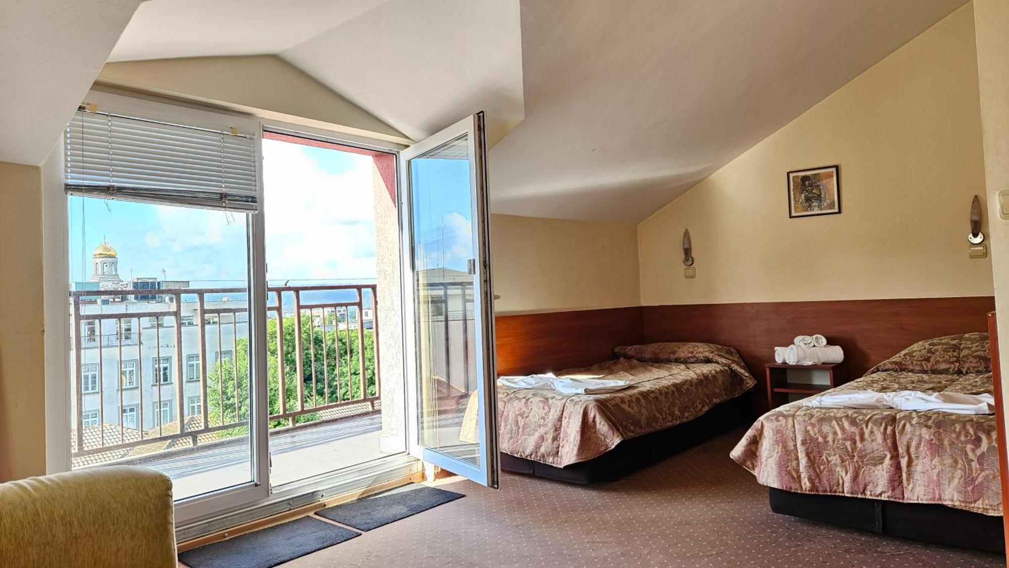 Caprice Family Hotel Várna Kültér fotó